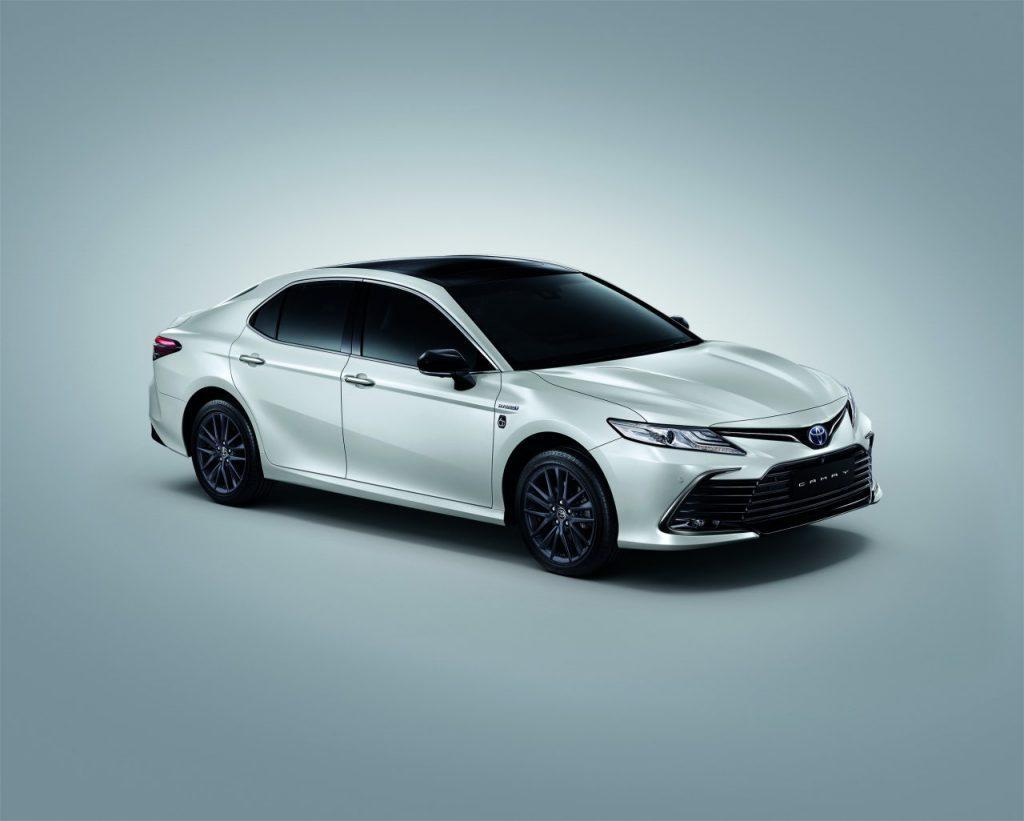 toyota camry 2.5 hev premium luxury 60th โตโยต้า คัมรี่ รุ่นพิเศษฉลองครบรอบ 60 ปี toyota camry 2.5 hev premium luxury 60th โตโยต้า คัมรี่ รุ่นพิเศษฉลองครบรอบ 60 ปี