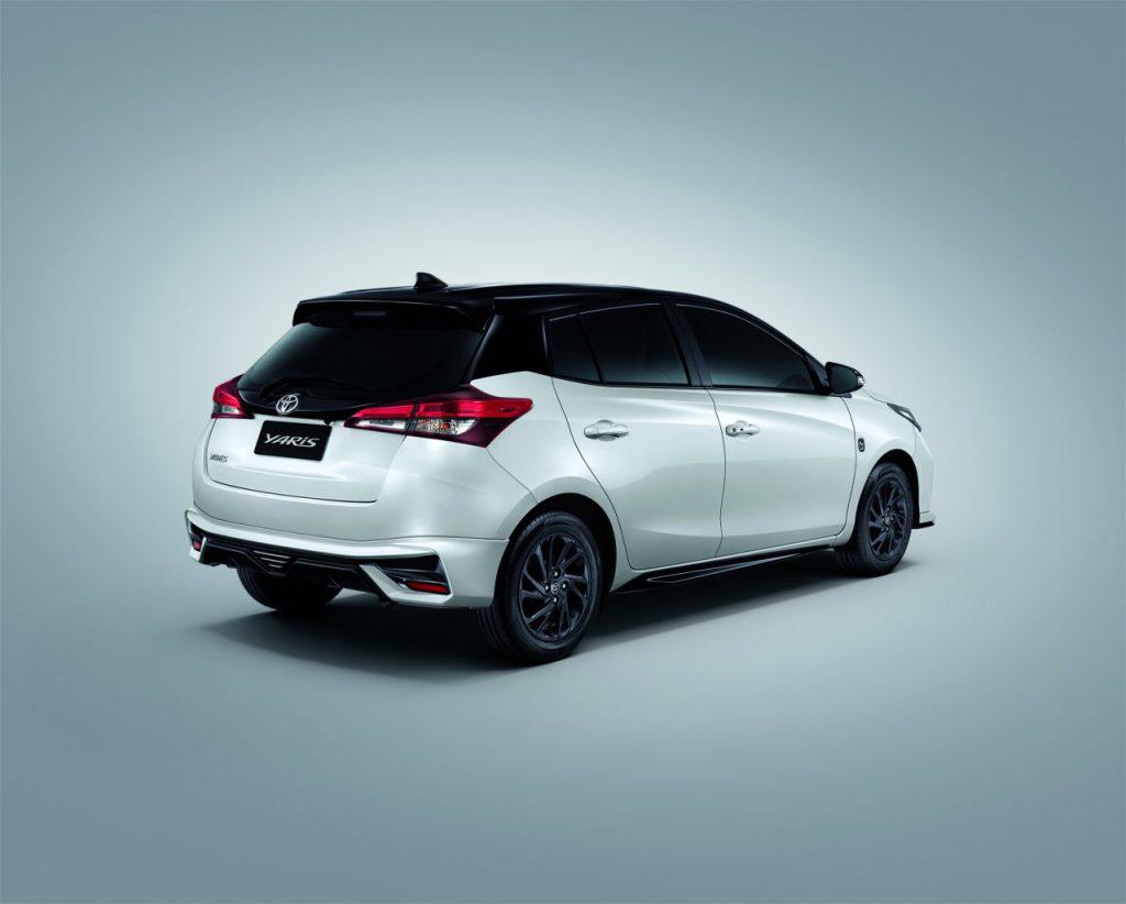 toyota yaris 60th โตโยต้า ยาริส รุ่นพิเศษฉลองครบรอบ 60 ปี toyota yaris 60th โตโยต้า ยาริส รุ่นพิเศษฉลองครบรอบ 60 ปี