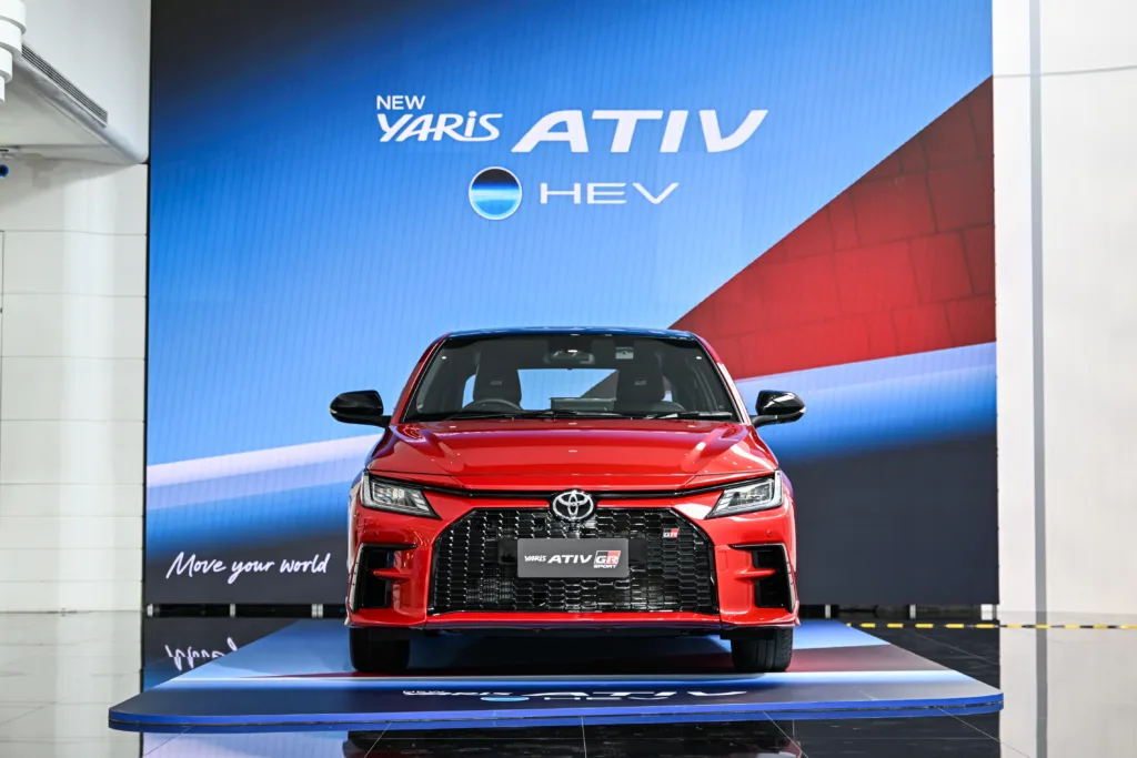 ภายนอก-yaris ativ hev-hev gr sport