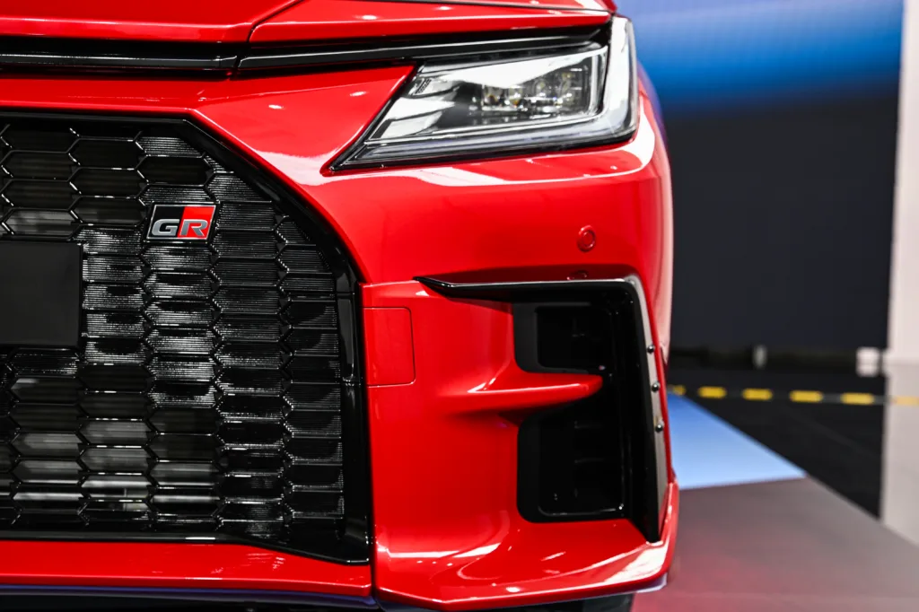 ภายนอก-yaris ativ hev-hev gr sport