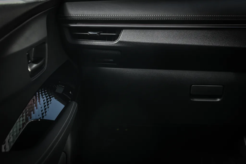 ภายใน-yaris ativ hev-hev gr sport