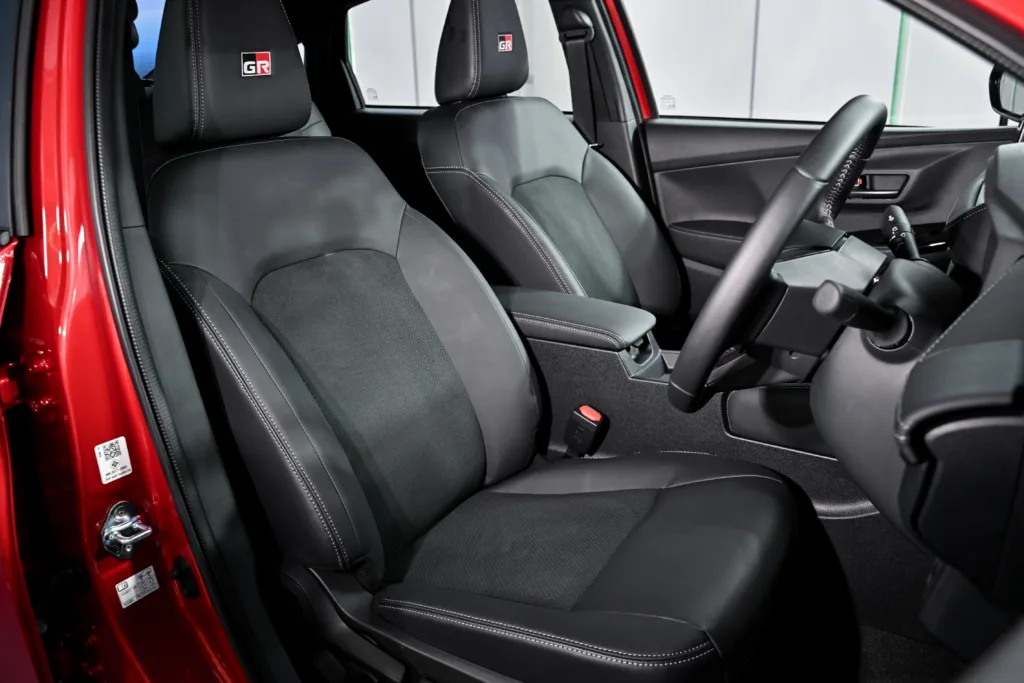 ภายใน-ยาริส เอทีฟ ไฮบริด-hev gr sport