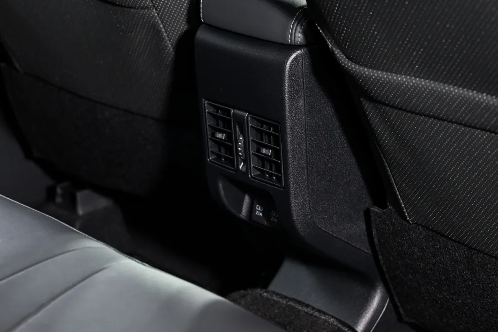 ภายใน-yaris ativ hev-hev gr sport